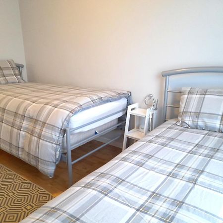 Excellent Location - City Centre - Parking - 4 Beds -2 Bedrooms Belfast Exterior foto