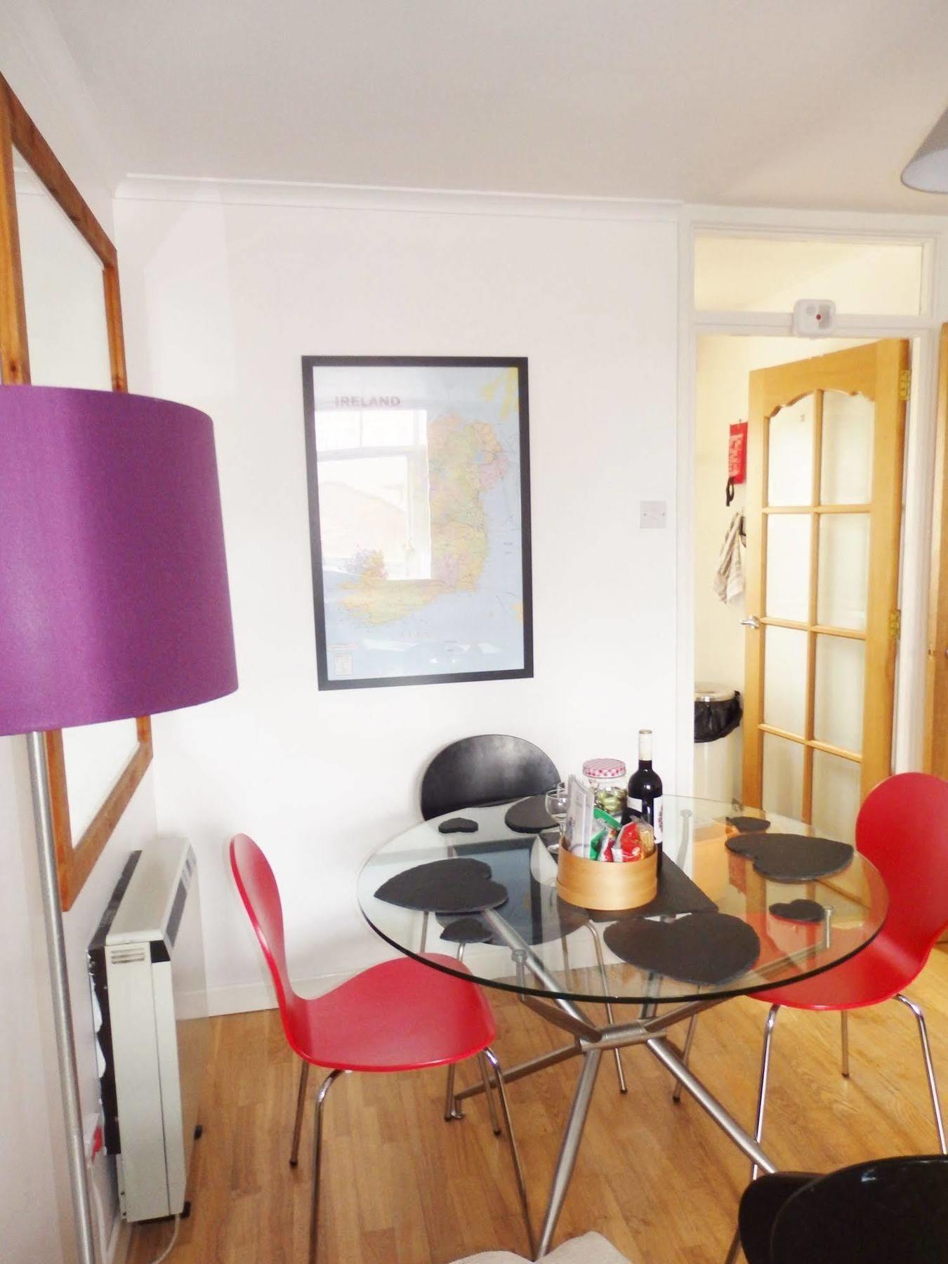 Excellent Location - City Centre - Parking - 4 Beds -2 Bedrooms Belfast Exterior foto