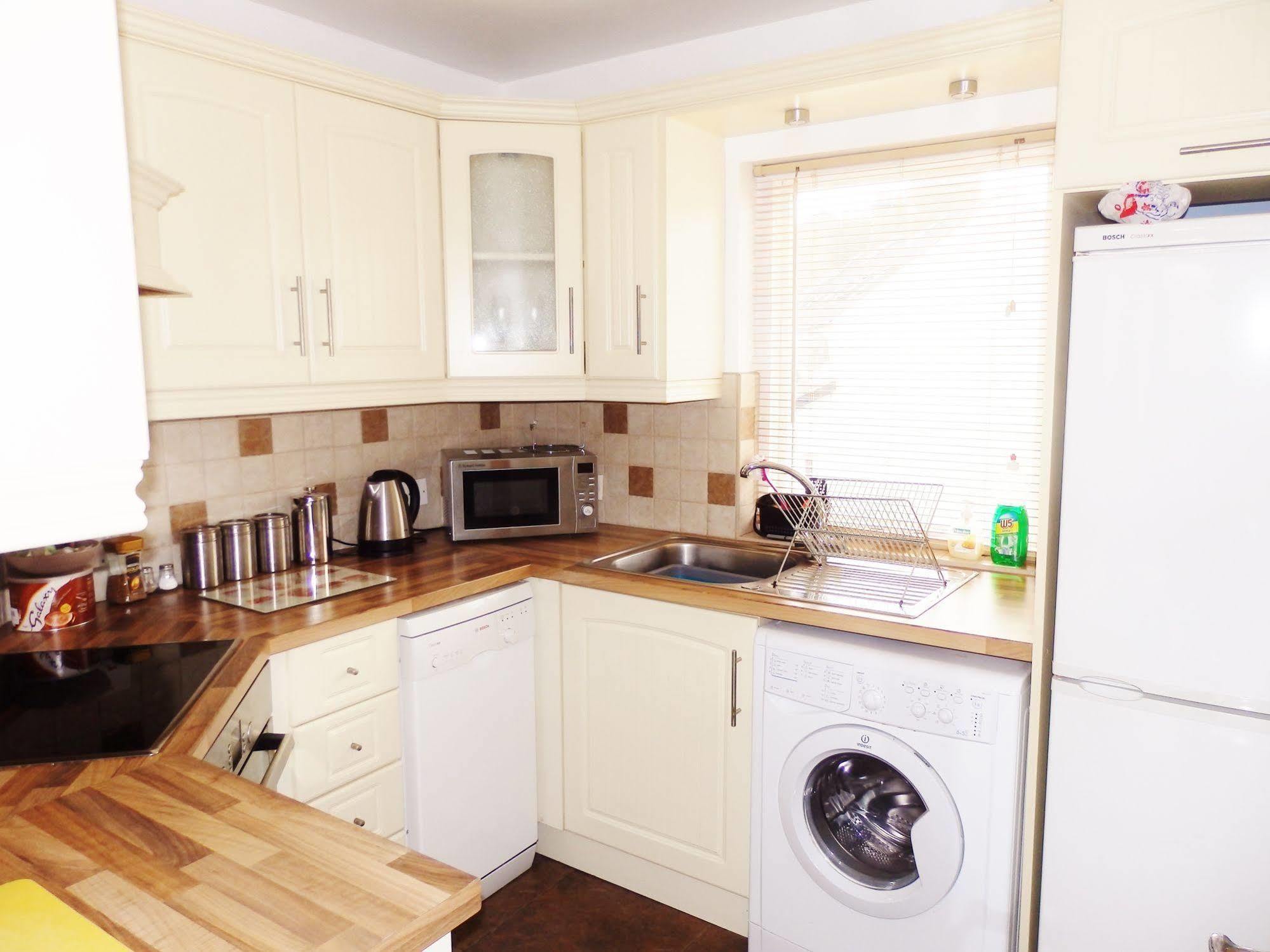 Excellent Location - City Centre - Parking - 4 Beds -2 Bedrooms Belfast Exterior foto